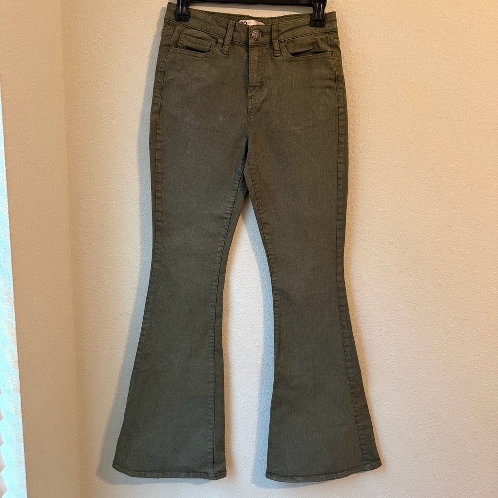 SO Olive Flare & Wide Leg Jeans high rise size 26 cotton blend cowgirl festival